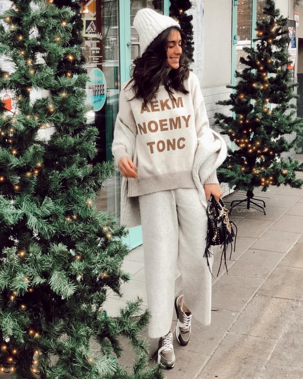 Женские спортивные костюмы 2026: топ-10 трендов на фото