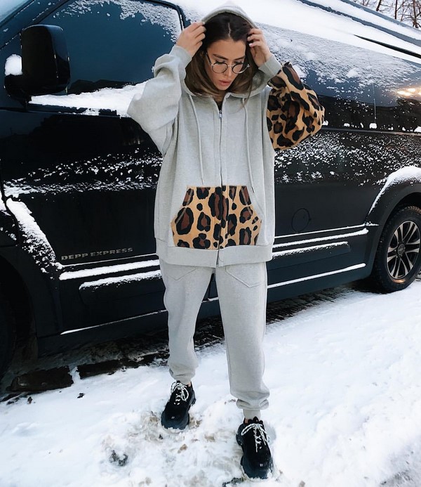 Женские спортивные костюмы 2026: топ-10 трендов на фото