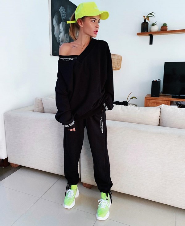 Женские спортивные костюмы 2026: топ-10 трендов на фото