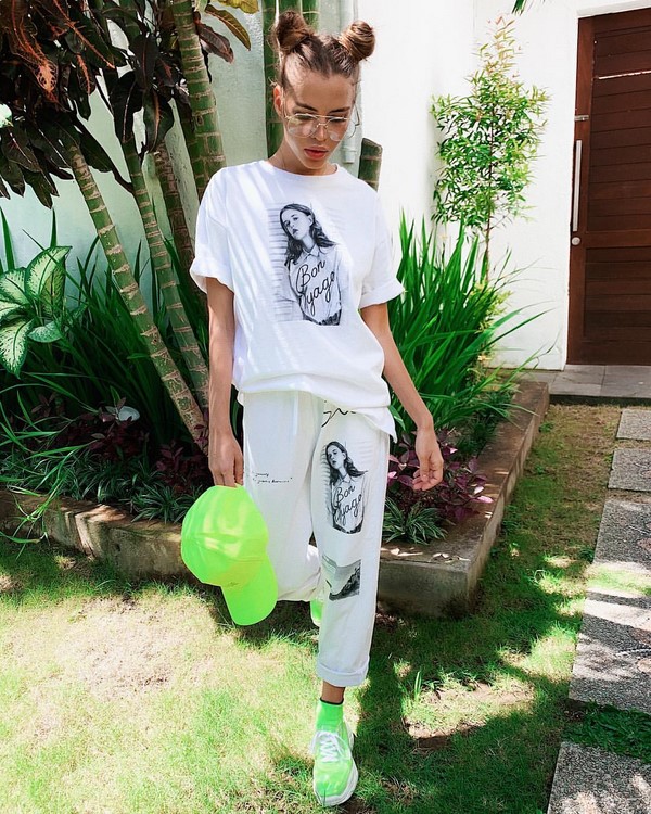 Женские спортивные костюмы 2026: топ-10 трендов на фото