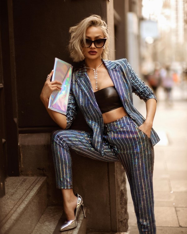 Женский брючный костюм 2026: топ-10 фасонов в новых стилях