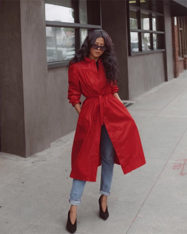 Модный тренч 2026: лучшие модели и фасоны женских плащей и тренчкотов