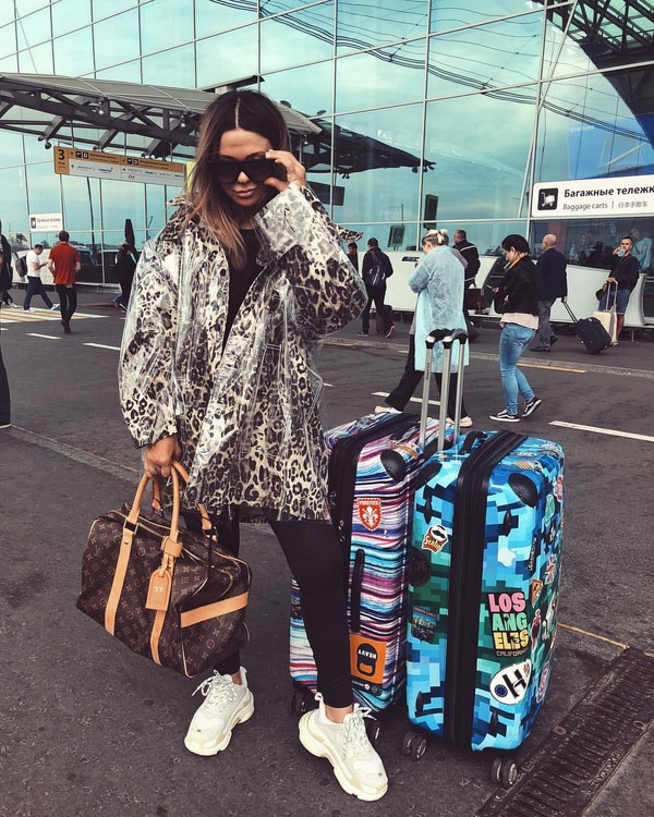 Модный тренч 2026: лучшие модели и фасоны женских плащей и тренчкотов