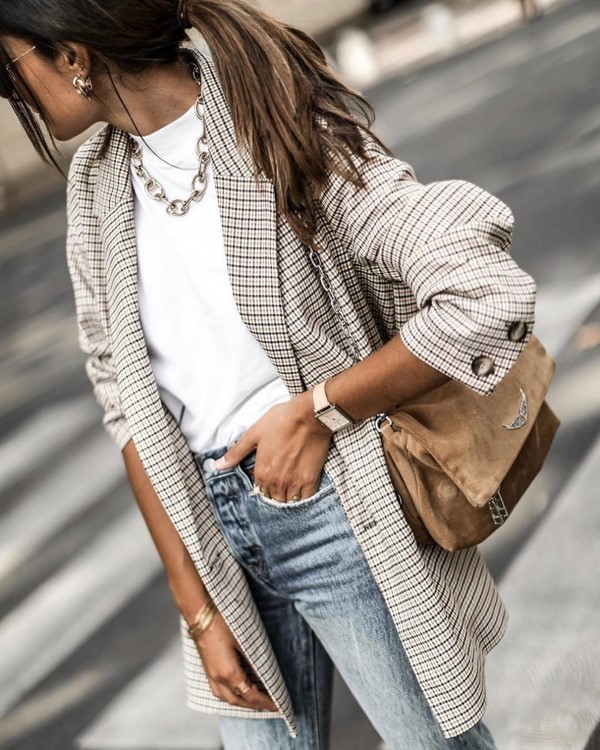 Модный тренч 2026: лучшие модели и фасоны женских плащей и тренчкотов