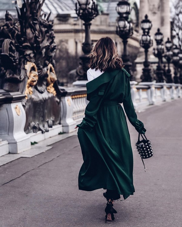 Модный тренч 2026: лучшие модели и фасоны женских плащей и тренчкотов