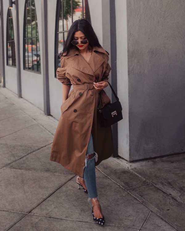 Модный тренч 2026: лучшие модели и фасоны женских плащей и тренчкотов