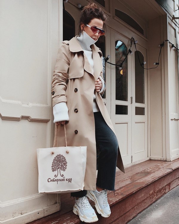 Модный тренч 2026: лучшие модели и фасоны женских плащей и тренчкотов