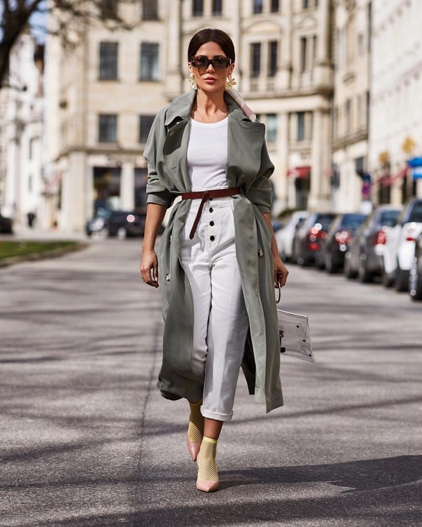 Модный тренч 2026: лучшие модели и фасоны женских плащей и тренчкотов