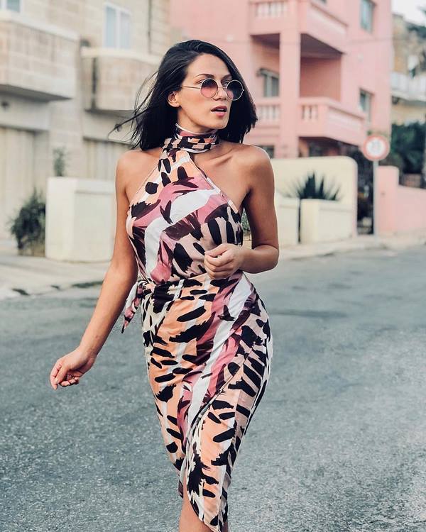 Эффектнейшее платье с узором 2026: ТОП-8 трендов на платья с принтами