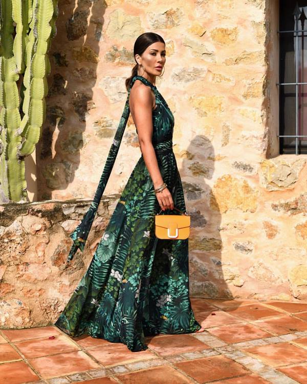 Эффектнейшее платье с узором 2026: ТОП-8 трендов на платья с принтами