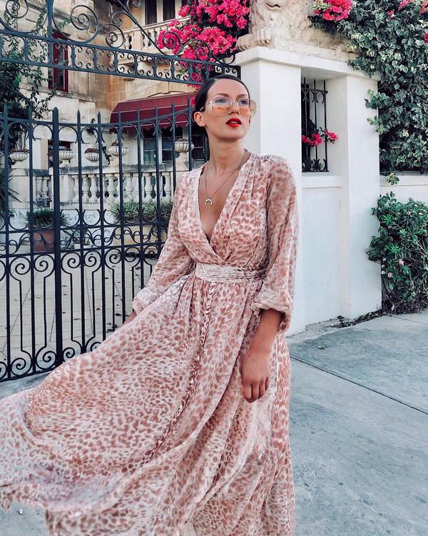 Эффектнейшее платье с узором 2026: ТОП-8 трендов на платья с принтами