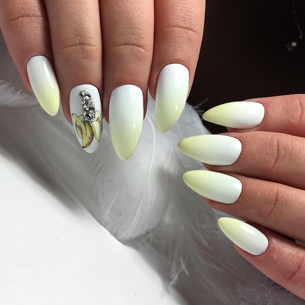 Утонченный маникюр «миндаль» 2026: новые образы дизайна миндальных ногтей