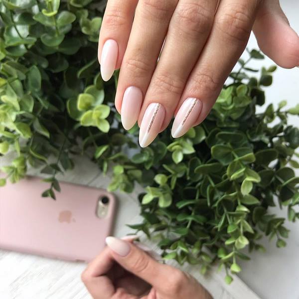 Утонченный маникюр «миндаль» 2026: новые образы дизайна миндальных ногтей