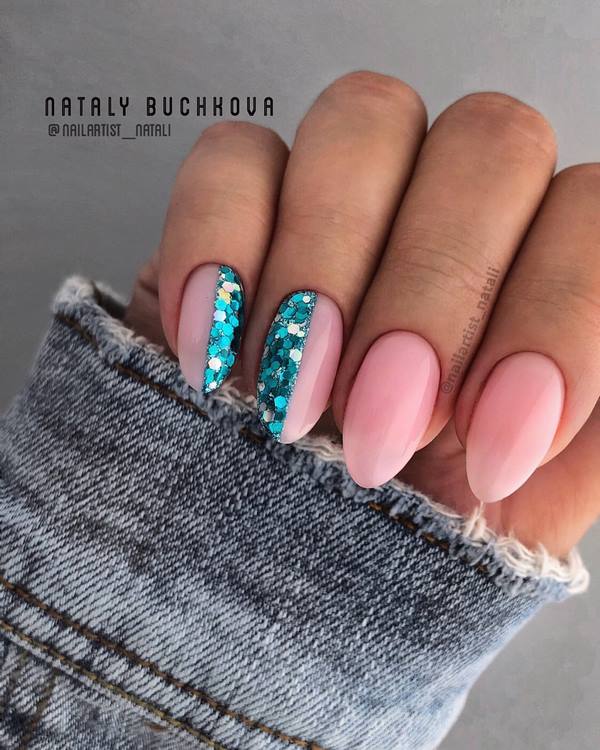 Утонченный маникюр «миндаль» 2026: новые образы дизайна миндальных ногтей