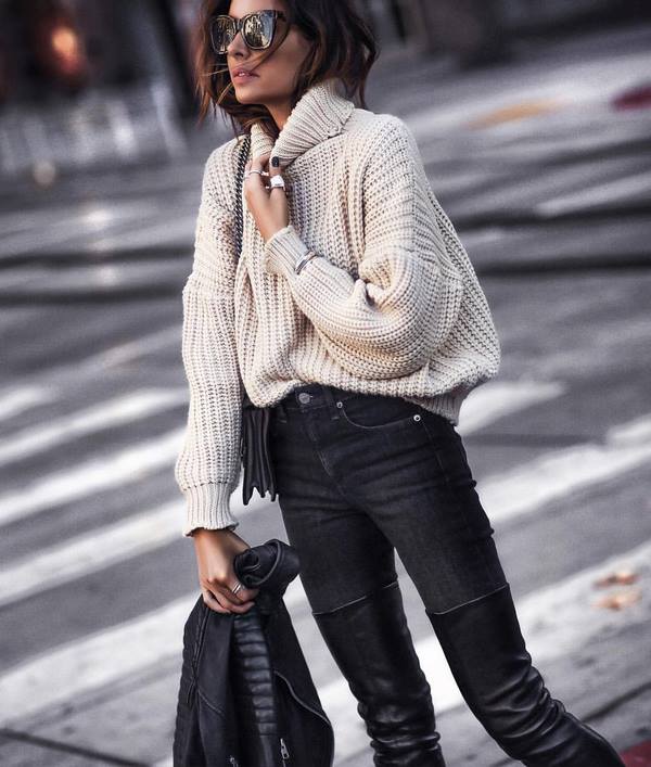 Топовые новинки вязаной одежды 2026: великолепные аутфиты с вязаными вещами