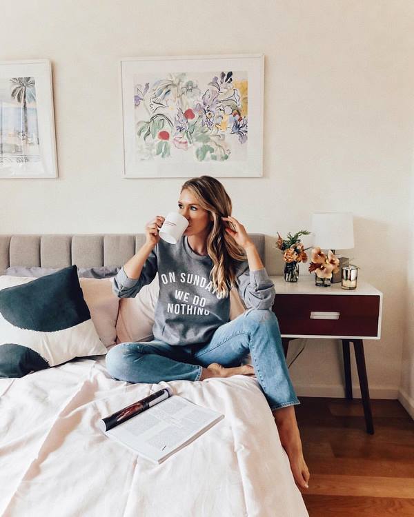 Модные тренды на женские свитшоты 2026: топ-10 топовых моделей