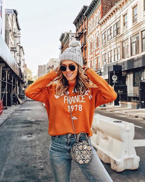 Модные тренды на женские свитшоты 2026: топ-10 топовых моделей