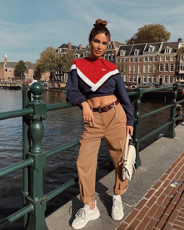 Модные тренды на женские свитшоты 2026: топ-10 топовых моделей