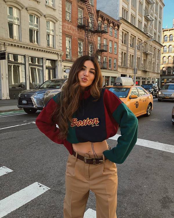 Модные тренды на женские свитшоты 2026: топ-10 топовых моделей