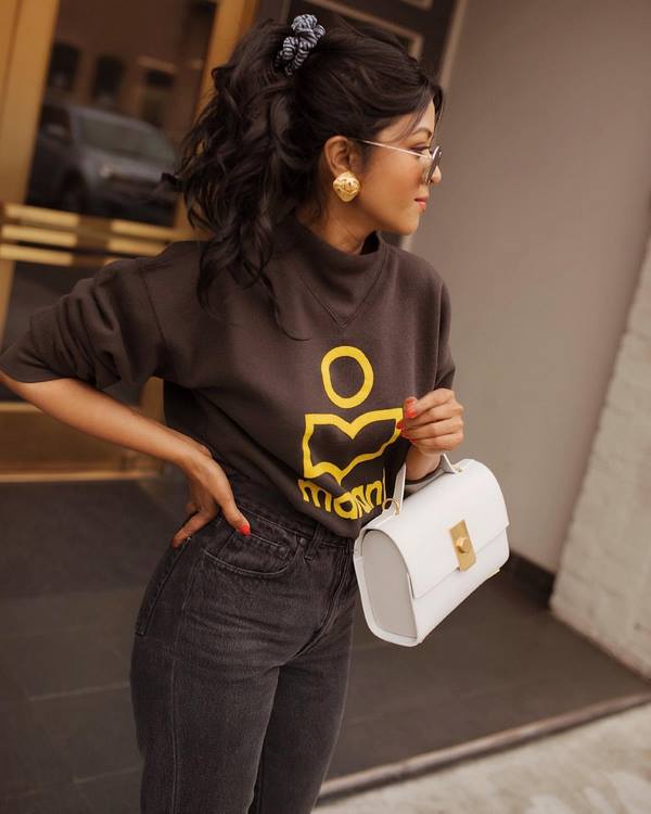 Модные тренды на женские свитшоты 2026: топ-10 топовых моделей