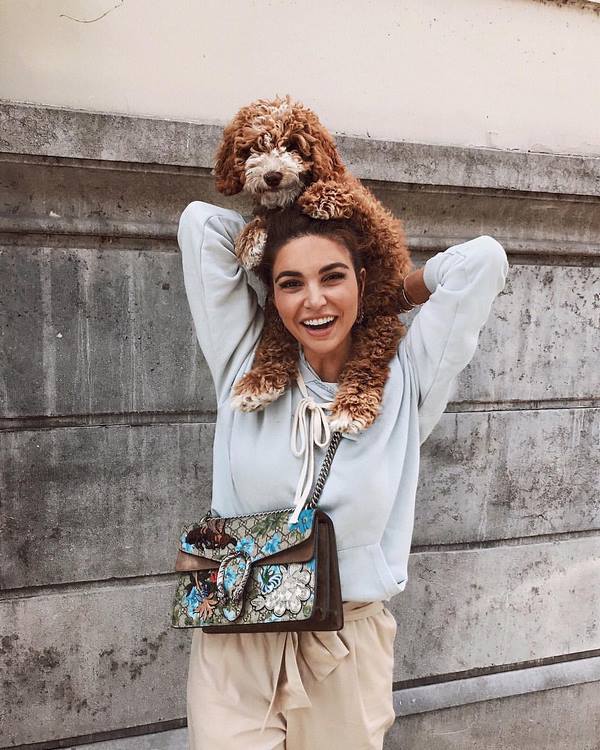 Модные тренды на женские свитшоты 2026: топ-10 топовых моделей