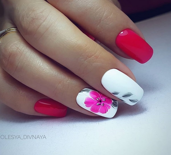 Модные ногти с цветами 2026: новинки и тренды цветочного нейл-арта