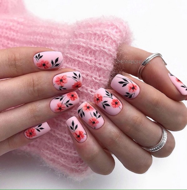 Модные ногти с цветами 2026: новинки и тренды цветочного нейл-арта
