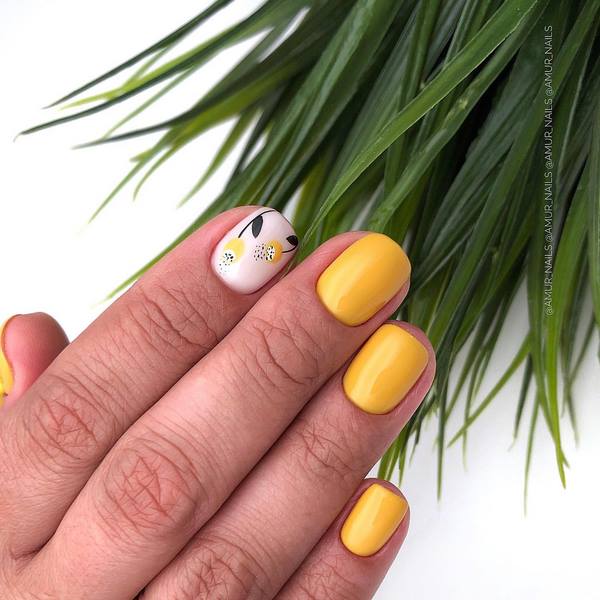 Модные ногти с цветами 2026: новинки и тренды цветочного нейл-арта