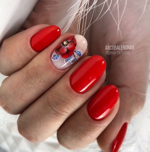 Модные ногти с цветами 2026: новинки и тренды цветочного нейл-арта