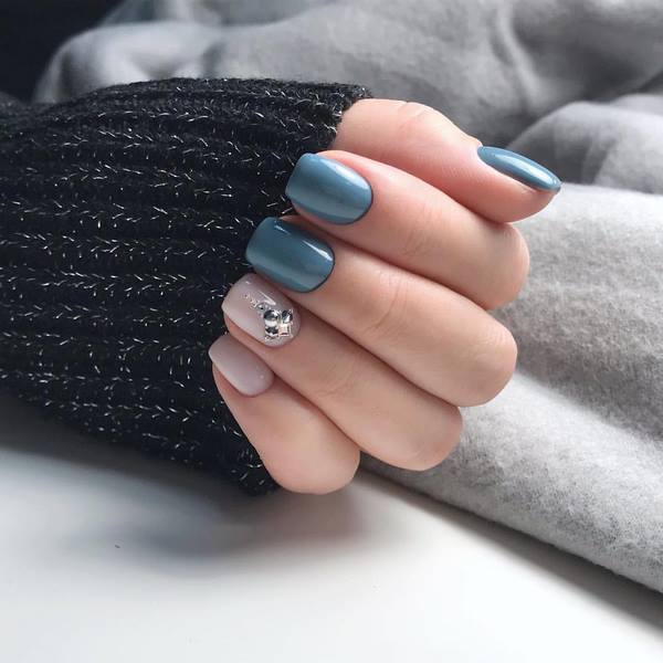 Восхитительный маникюр со стразами 2026: новинки, лучшие идеи, тренды — фото