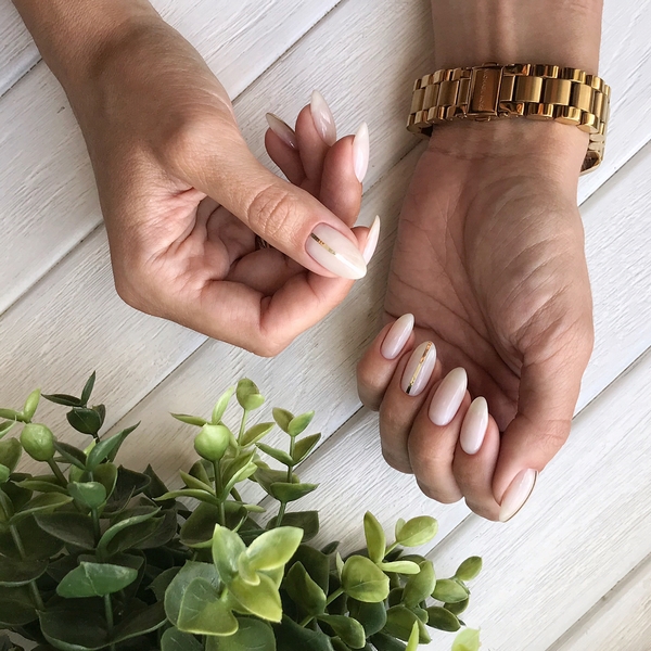 Идеальный бежевый в новых техниках: последние тенденции бежевого нейл-дизайна 2026