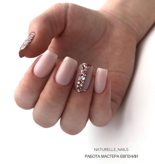 Идеальный бежевый в новых техниках: последние тенденции бежевого нейл-дизайна 2026