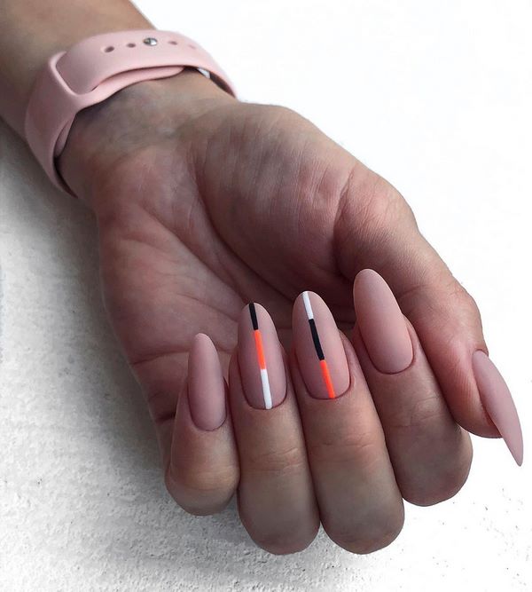 Идеальный бежевый в новых техниках: последние тенденции бежевого нейл-дизайна 2026