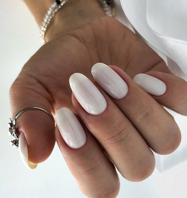 Милый дизайн овальных ногтей 2026 – модные новинки, образы и техники