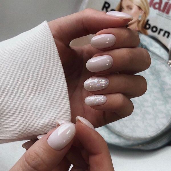 Милый дизайн овальных ногтей 2026 – модные новинки, образы и техники