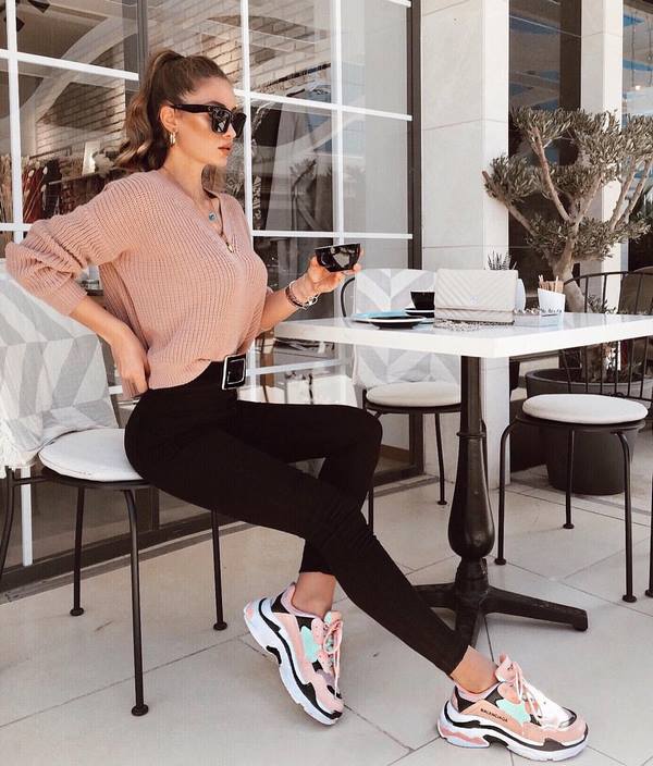 Лучшие пары кроссовок 2026 – тренды и новинки кроссовок на фото