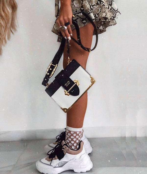 Лучшие пары кроссовок 2026 – тренды и новинки кроссовок на фото