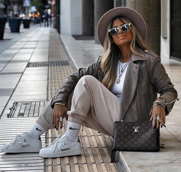 Лучшие пары кроссовок 2026 – тренды и новинки кроссовок на фото