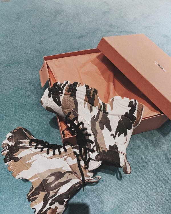 Женские грубые ботинки 2026 – лучшие модели и аутфиты с ботинками