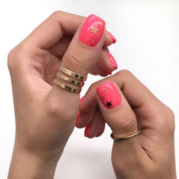 Безупречный маникюр на средние ногти 2026 – уникальные идеи и стили