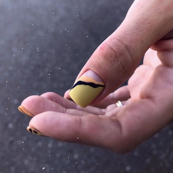 Безупречный маникюр на средние ногти 2026 – уникальные идеи и стили