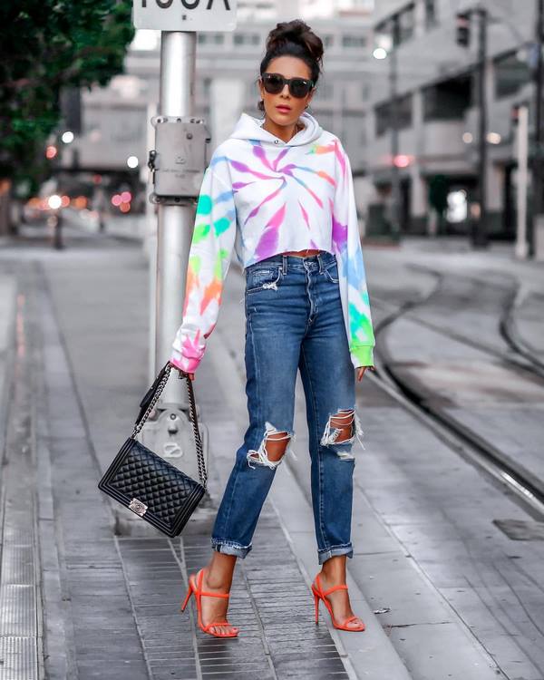 Самые красивые модели свитеров на весну – новые тенденции и фасоны 2026