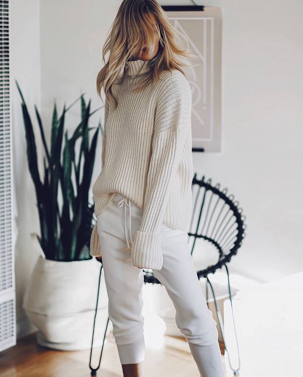 Самые красивые модели свитеров на весну – новые тенденции и фасоны 2026