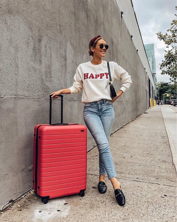 Самые красивые модели свитеров на весну – новые тенденции и фасоны 2026