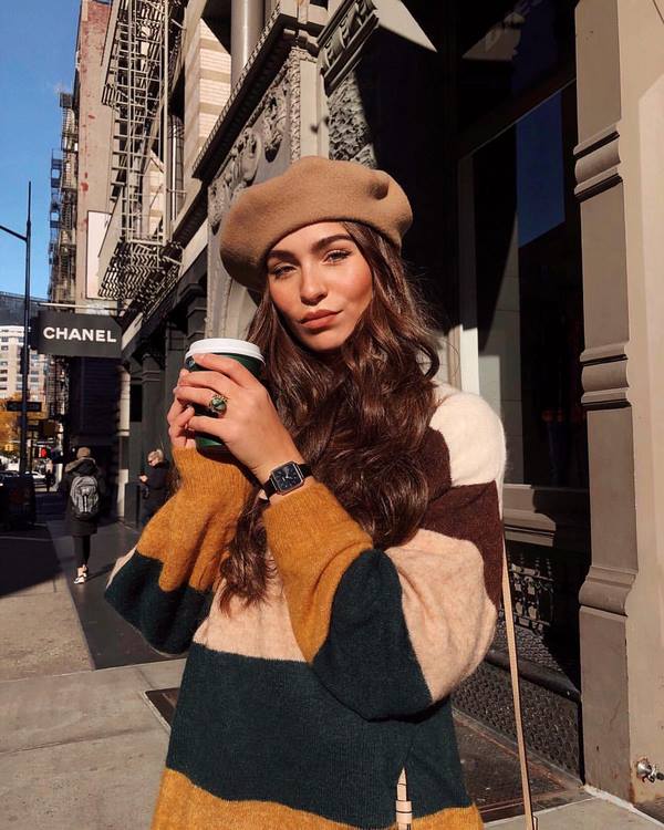 Самые красивые модели свитеров на весну – новые тенденции и фасоны 2026