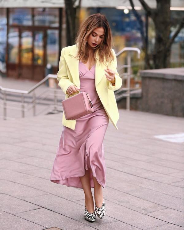 Новые тенденции моды на платья 2026 – красивые луки с платьями в разных стилях