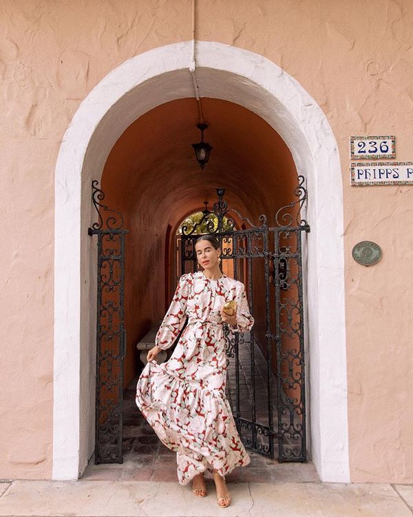 Новые тенденции моды на платья 2026 – красивые луки с платьями в разных стилях