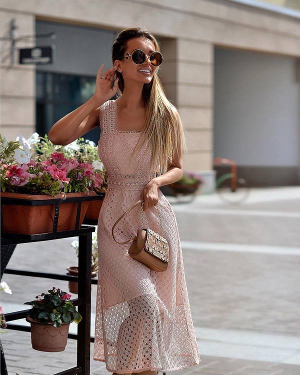 Новые тенденции моды на платья 2026 – красивые луки с платьями в разных стилях