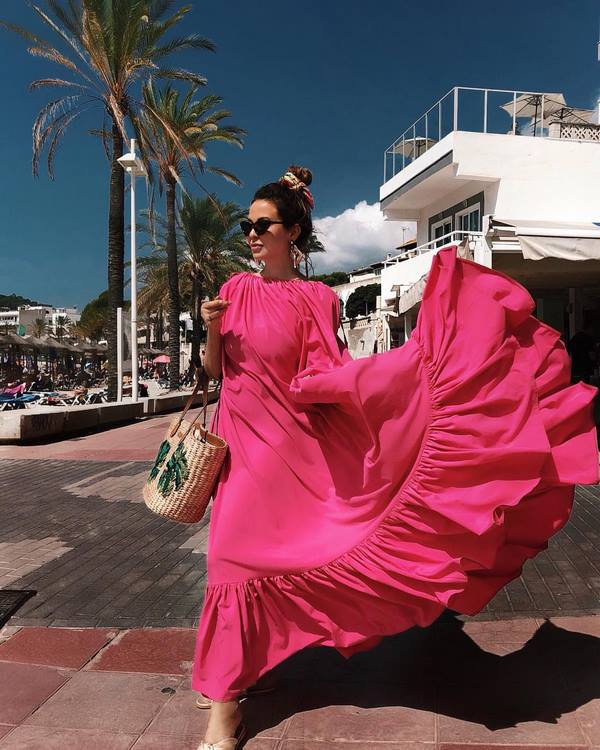 Новые тенденции моды на платья 2026 – красивые луки с платьями в разных стилях