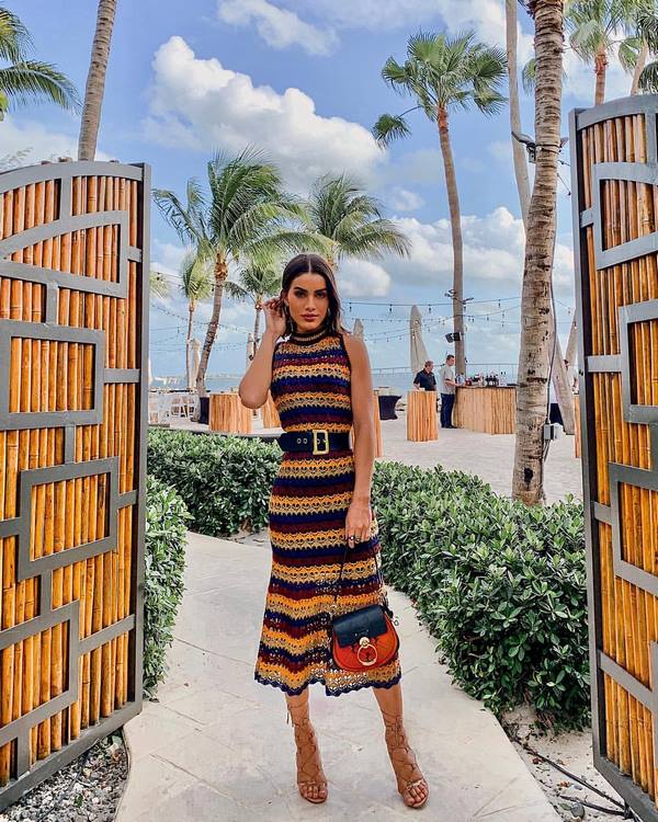 Новые тенденции моды на платья 2026 – красивые луки с платьями в разных стилях